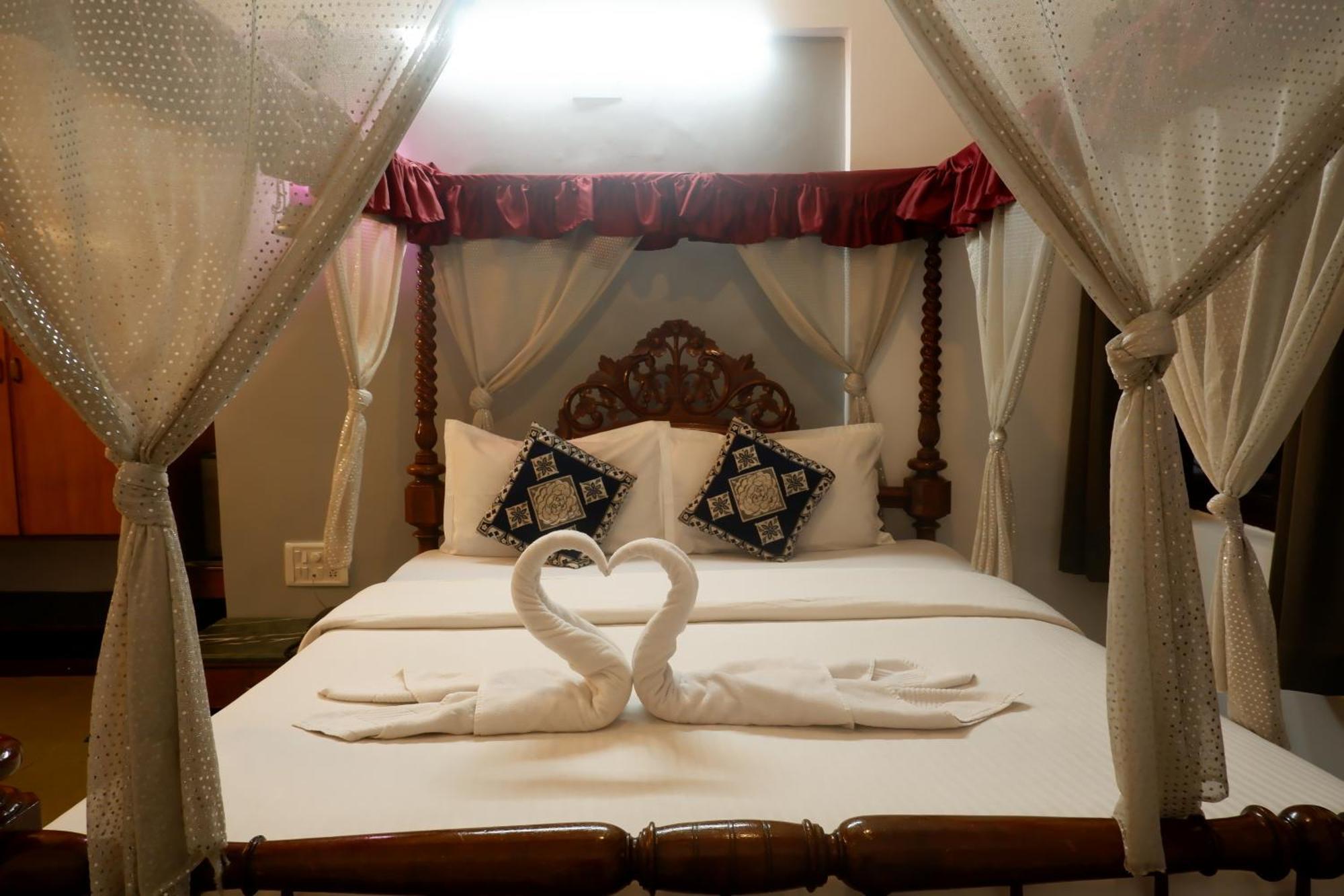 Falcon Resorts By Dia Hotels Calangute Exterior photo